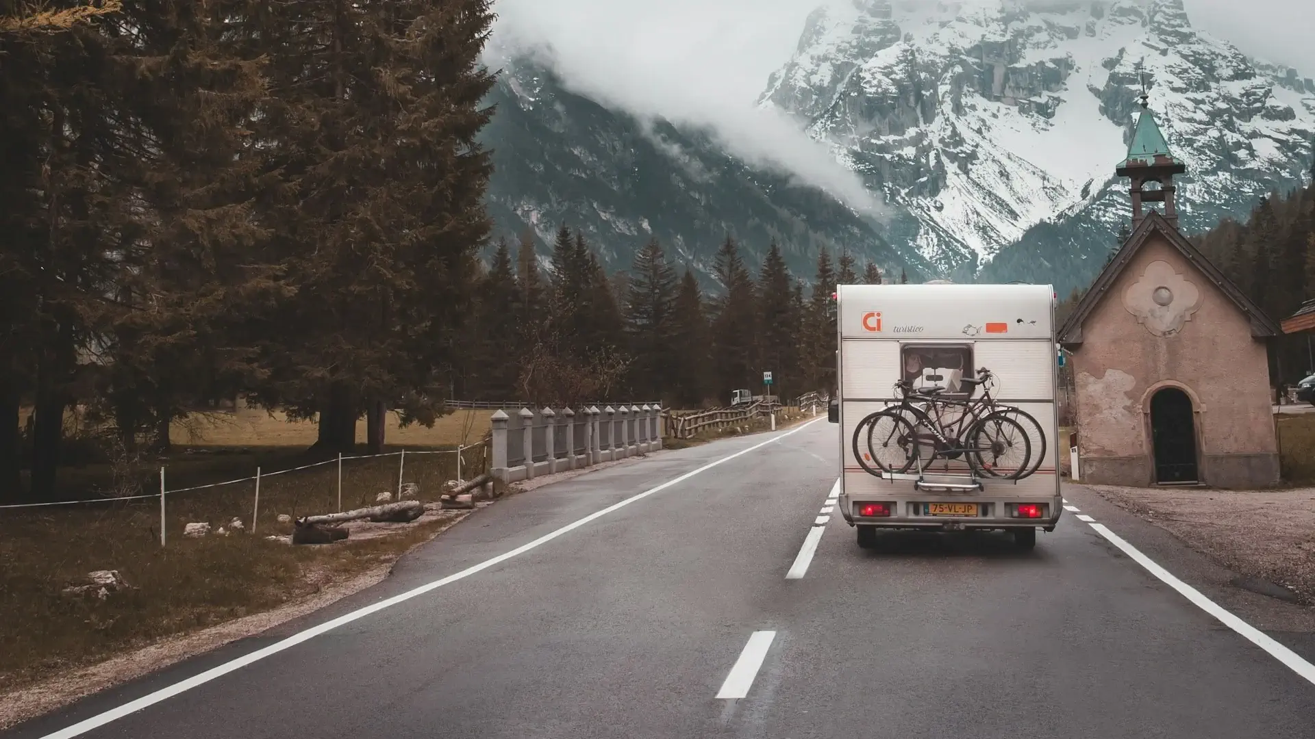 5 Reasons Why Renting an RV Is Better Than Buying